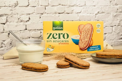 Gullon Joghurt ízesítésű reggeli szendvics keksz (hozzáadott cukormentes) 220 g